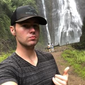 Meet your Posher, Nicholas